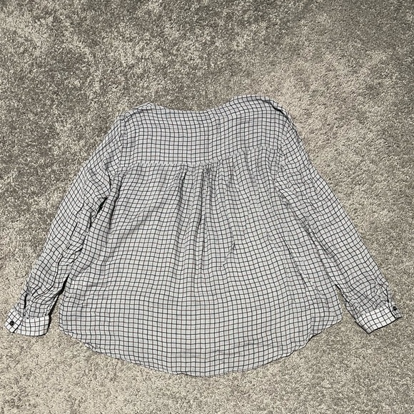 Checkered Button-Up Blouse - Picture 6 of 7